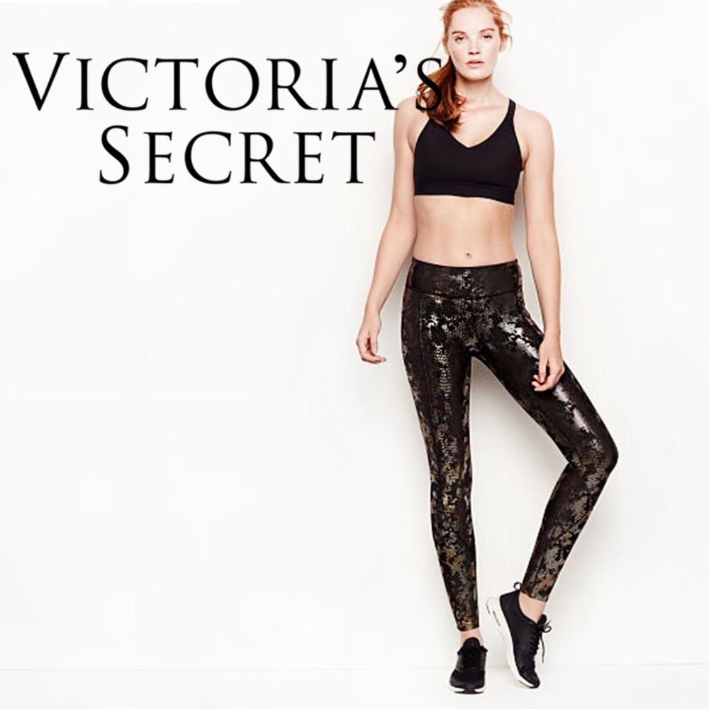 🖤VICTORIAS SECRET🖤 BLACK CAMO SHINE LEGGINGS